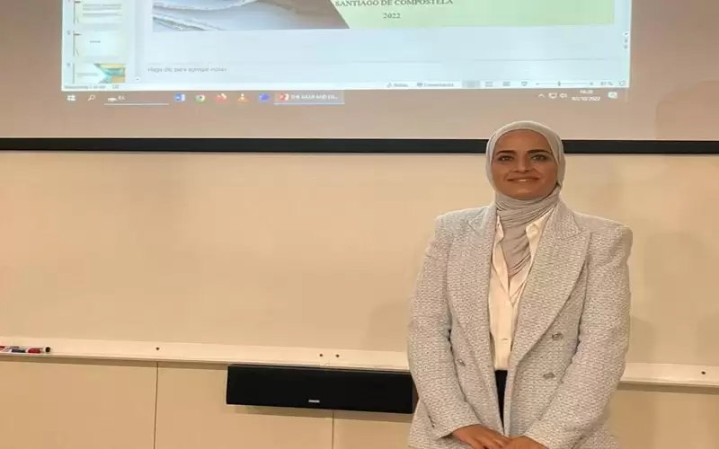 الدكتوراة لمشيرة المعلا من جامعة سانتياغو