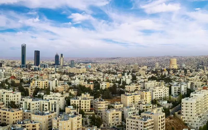 أجواء لطيفة نهارا وباردة ليلا في