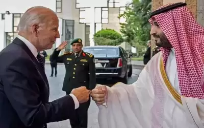 مسؤول: بايدن يعيد تقييم العلاقات مع