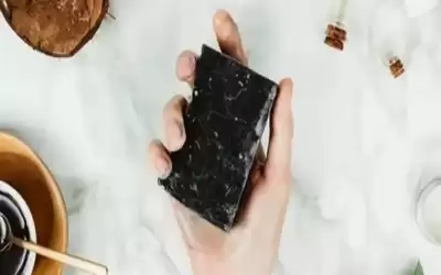 الصابون الأسود.. . لمحاربة مشاكل البشرة