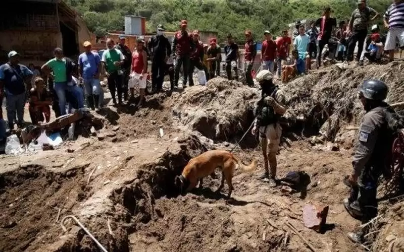 ارتفاع حصيلة ضحايا الانهيارات الأرضية في