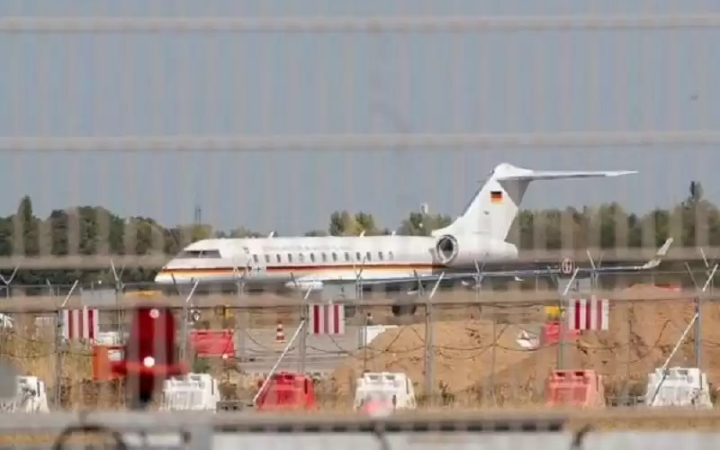 وزير ألماني يمدد إقامته في واشنطن