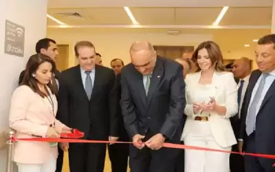 الخصاونة يفتتح مركز سميح دروزة للأورام