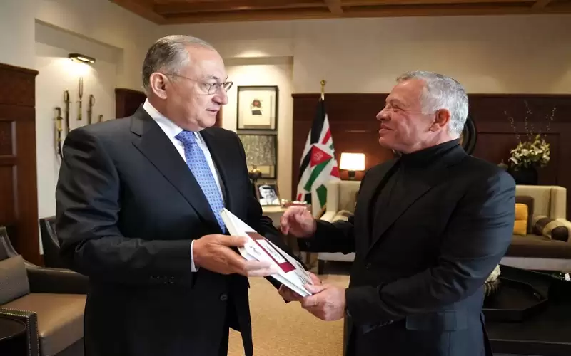 الملك يتسلم التقرير السنوي لهيئة النزاهة