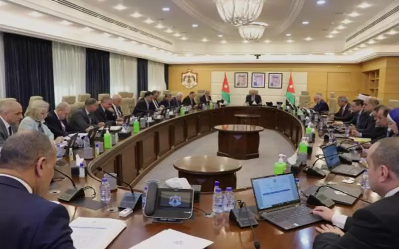 مشروع نظام يمنح تصاريح تدريب سواقة