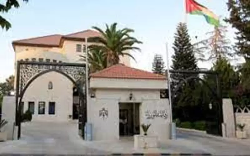 تسوية اوضاع 313 مكلفا ضريبيا و20