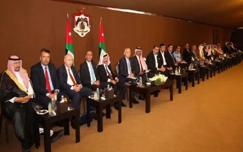 العيسوي يلتقي وجهاء وممثلي البادية الجنوبية