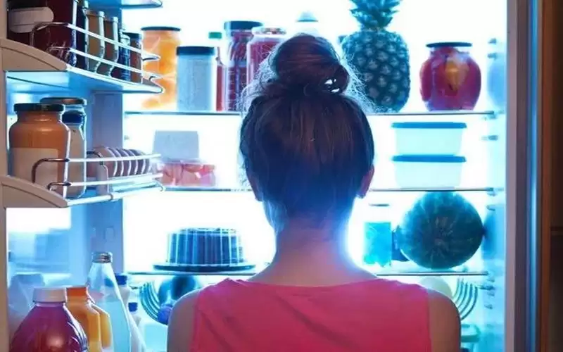 هل من السيئ تناول الطعام قبل