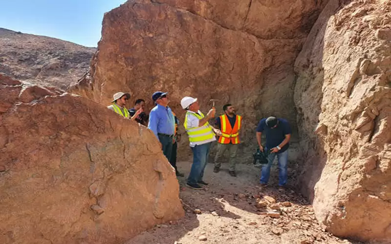 الخرابشة يبشر بحصيلة استكشاف الذهب والنحاس