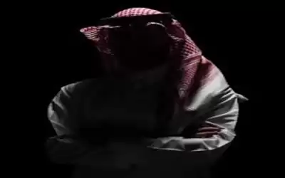 من إحدى المدارس الخاصة.. معلم يقدم