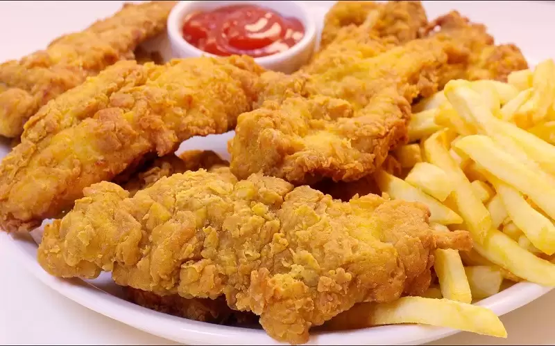 الأردن.. فتاة تعرض ممارسة الجنس على