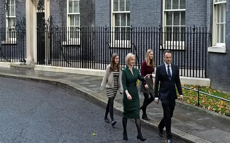 ليز تراس تلقي خطابها الأخير وتغادر