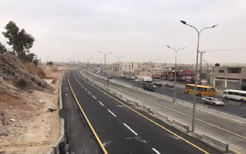 تحويلات مرورية جديدة على طريق عمان-الزرقاء