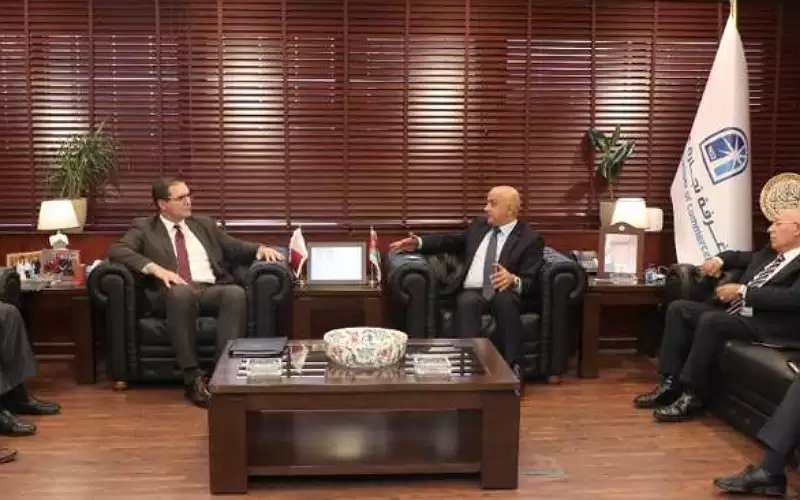 تجارة عمان تبحث تعزيز علاقات الاردن