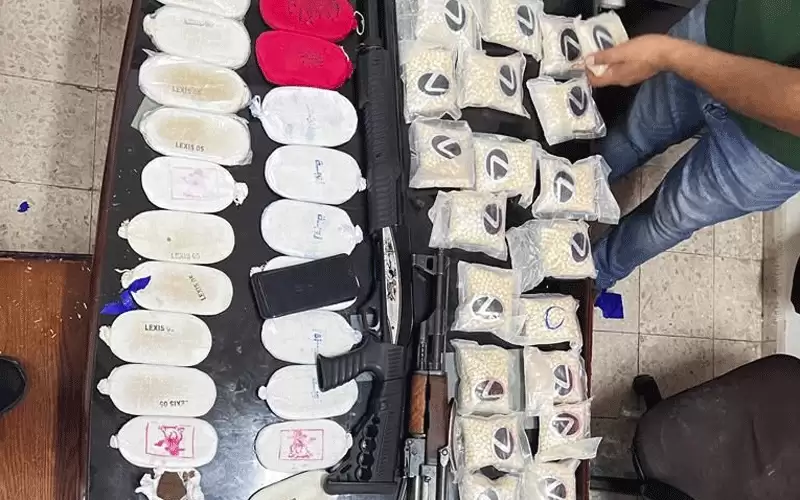 بحوزته كمية كبيرة.. القبض على تاجر