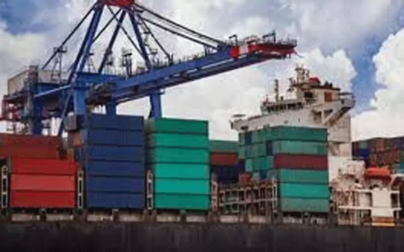 العجز التجاري يرتفع إلى 33.2 بالمئة