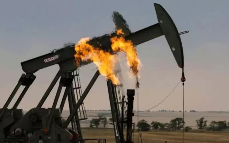 انخفاض أسعار النفط عالميا