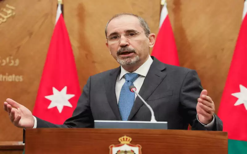 الصفدي: نرفض أية تدخلات خارجية في