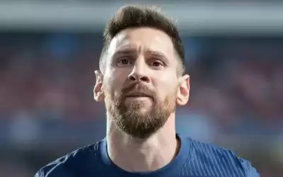 ميسي يصدم برشلونة وجماهيره بهذا التصرف