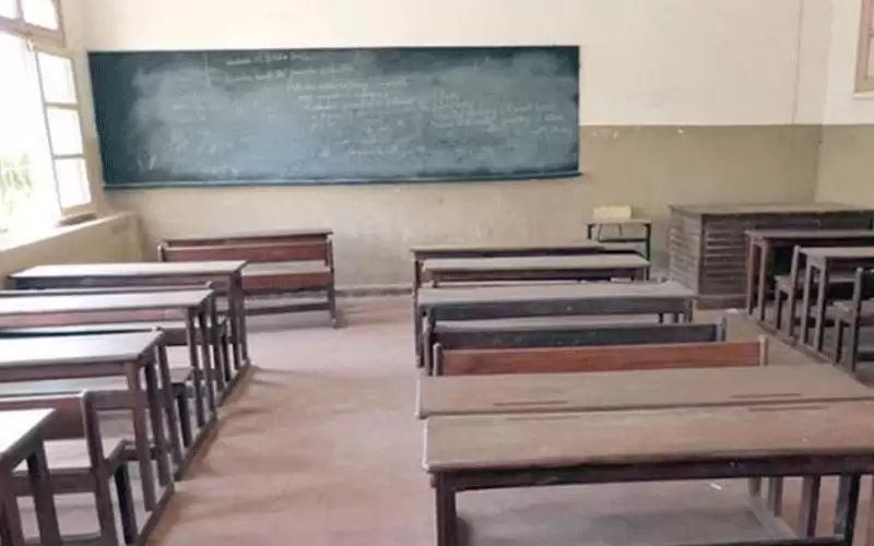 اخلاء مدرسة في البادية الجنوبية واخرى