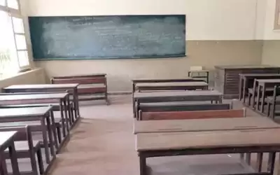 اخلاء مدرسة في البادية الجنوبية واخرى