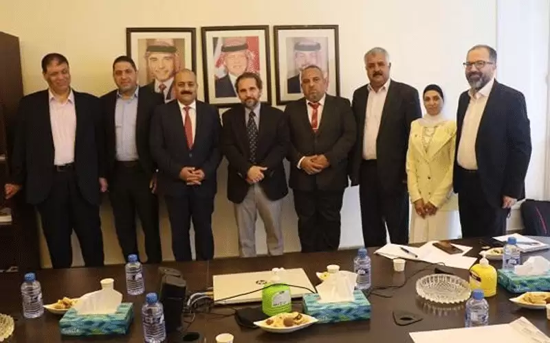 الأمير مرعد يلتقي محافظ إربد ورئيس