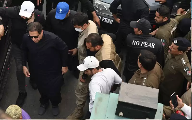 إطلاق نار على عمران خان رئيس