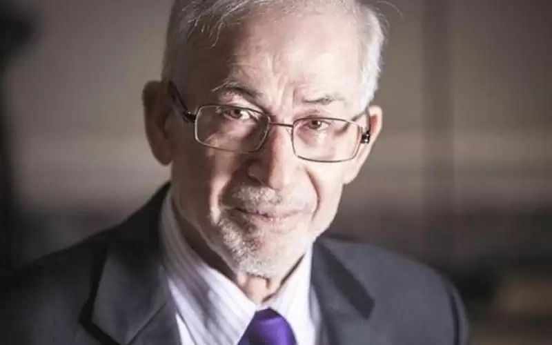 وفاة إبراهيم منير القائم بأعمال مرشد