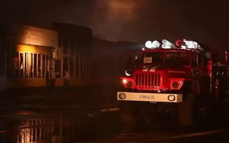 قتلى وإصابات بحريق ضخم في وسط