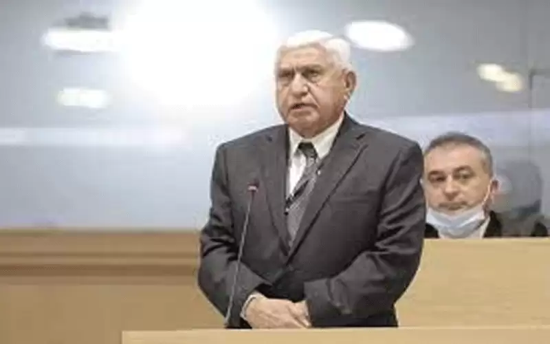 المعايعة يعلن ترشحه لموقع النائب الأول