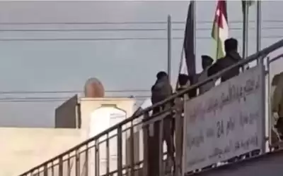 اقناع شاب بالعدول عن الانتحار في
