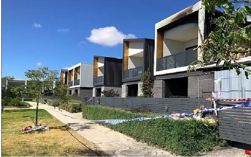 تحرق عائلة بأكملها ثم تلتقط صورا