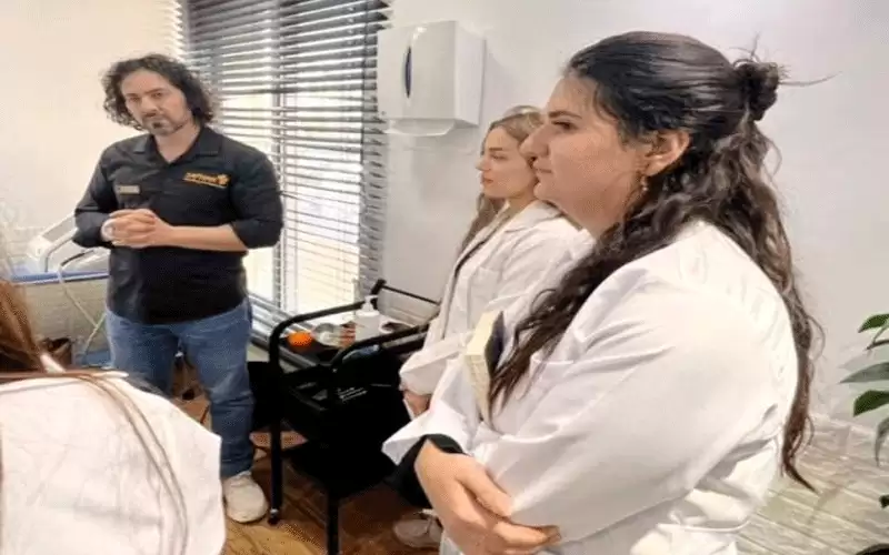 زيارة ميدانية لطلاب تخصص علم التجميل