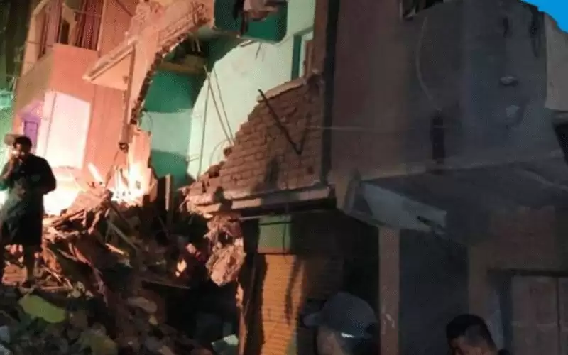 انهيار عقار في مصر .. وانباء