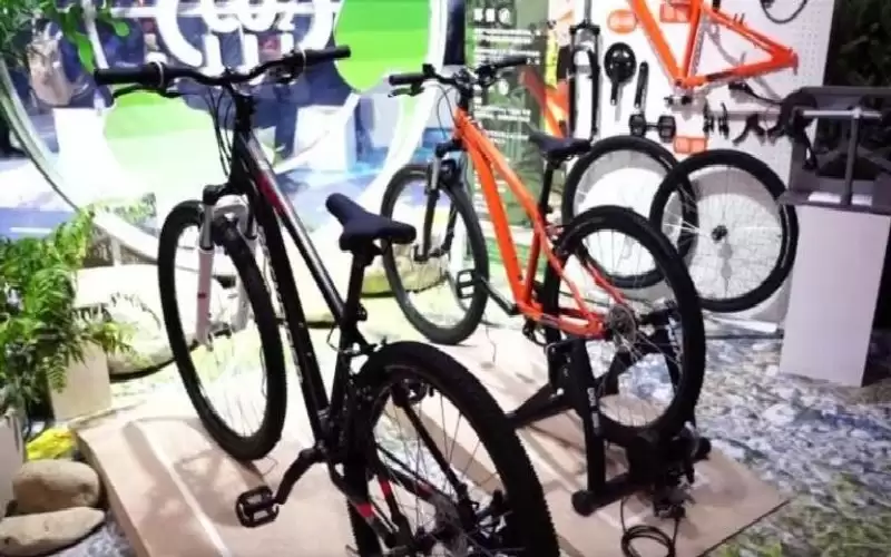 ​​ تنظيف البخار والدراجة الجبلية مفاجآت