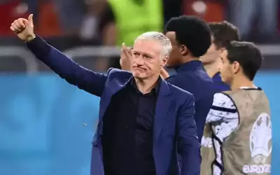 ديشامب للإعلام الفرنسي: لست مدربا في