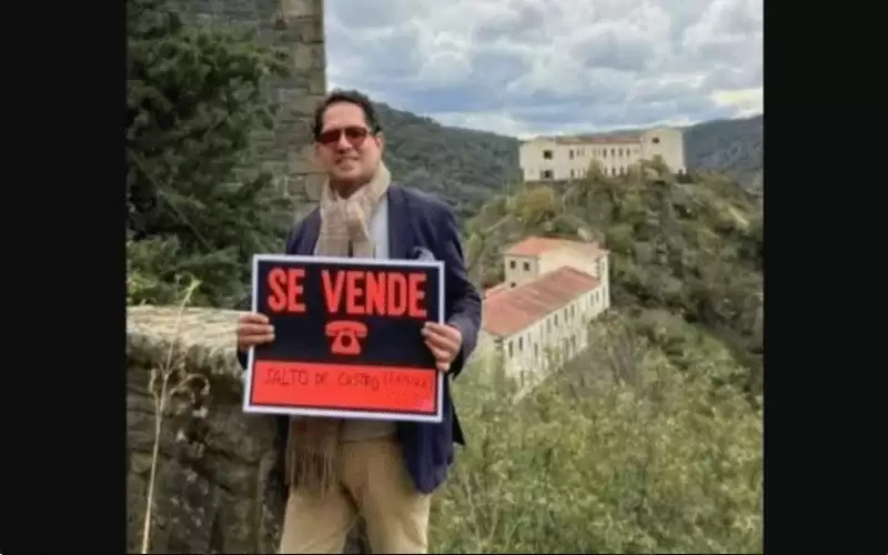 قرية إسبانية للبيع مقابل 260 ألف