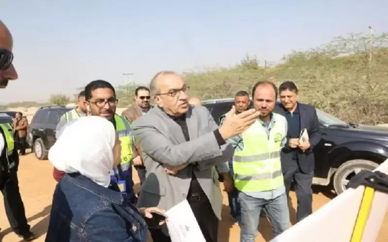 أبو السمن يتفقد مشاريع في البلقاء