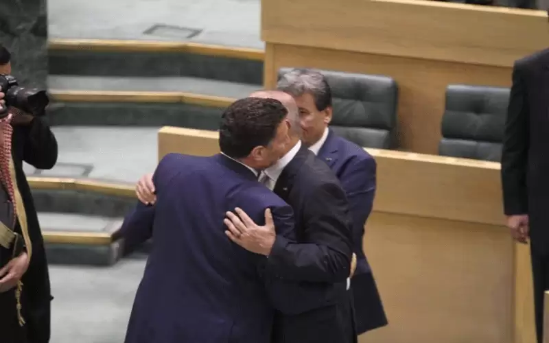 الخصاونة يهنئ الصفدي ويشكر الدغمي