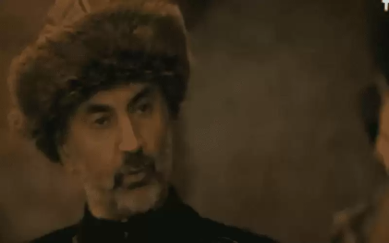 ابنة وطليقة بطل مسلسل أرطغل بين