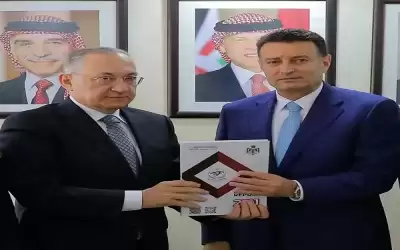 الصفدي يتسلم تقرير هيئة النزاهة ومكافحة