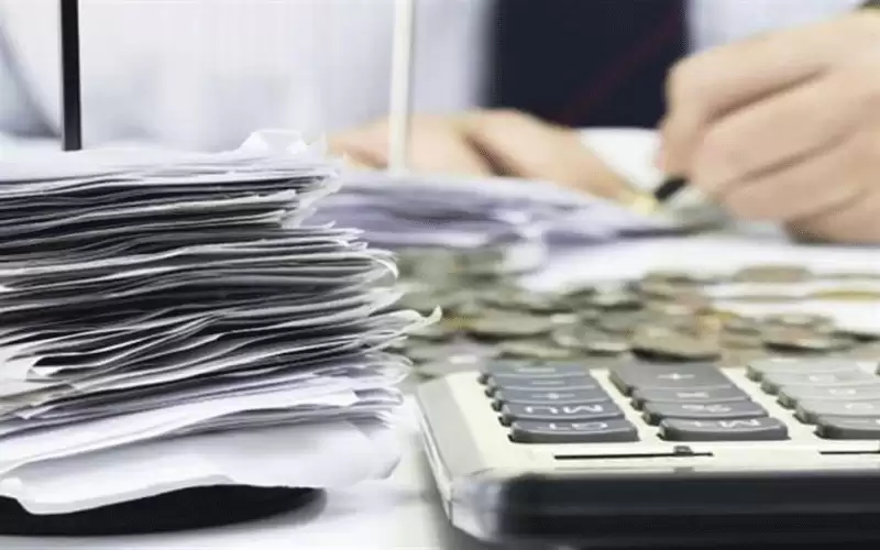 بمساعدة موظفين في الضريبة.. تهرب ضريبي