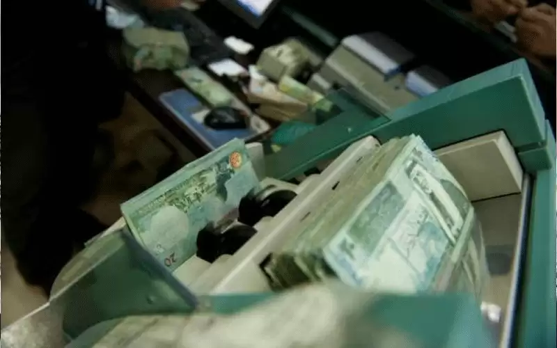 تلاعب بمحتوى بيانات جمركية بقيمة 4