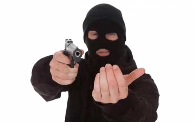 تحقيق بمحاولة سلب محل صرافة بعمان