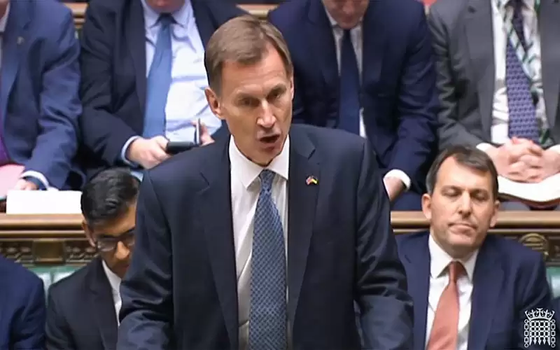 المملكة المتحدة تكشف عن ميزانية تقشف