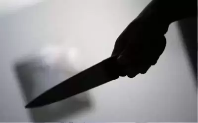 وفاة فتاة وإصابة والدتها بعد تعرضهما