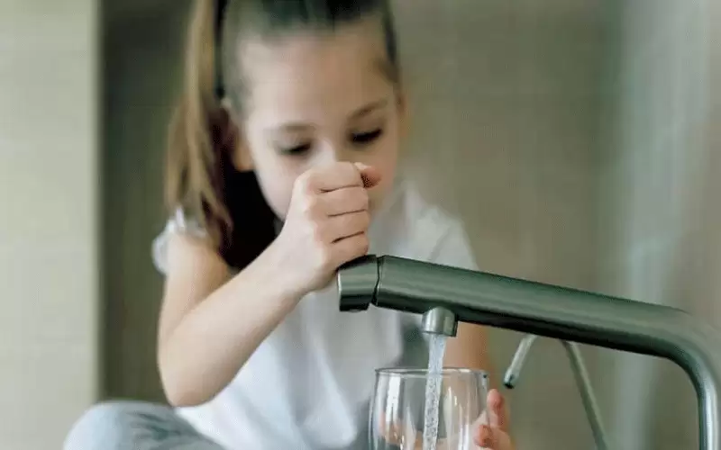 الشوائب المعدنية في المياه تضر بصحة