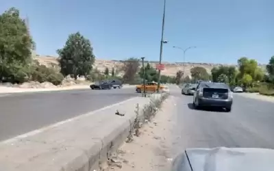 أعمال لتعزيز السلامة المرورية بفتحات التفاف