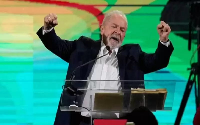 الرئيس البرازيلي يتوقع فوز منتخب بلاده