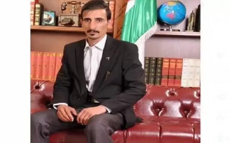 الأردني الغنميين يفوز بلقب شاعر العرب